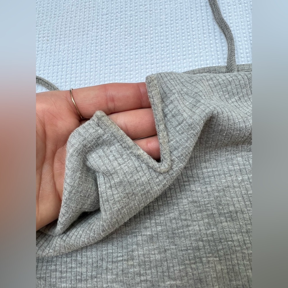 Cropped Cami - Picture 3 of 5